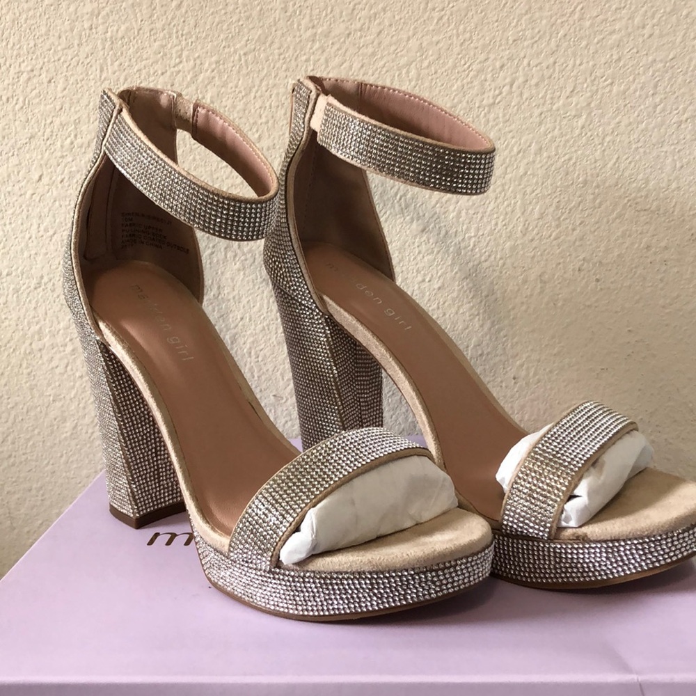 Madden Girl Women’s Siren-r Dress Sandals NWB Size 10